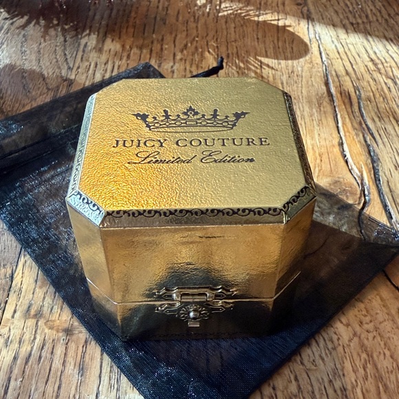 Juicy Couture Christmas Tree Charm - Picture 5 of 5